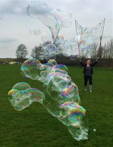 DIY bubble wand, make your own giant bubble wand for big events.