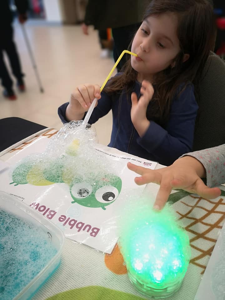 Bubble craft workshop in Cheltenham.
