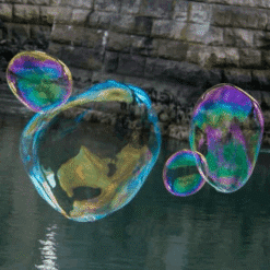 giant bubbles made with diy bubble liquid from bubbly heaven