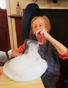 blowing foam bubbles sensory care home entertainment kit