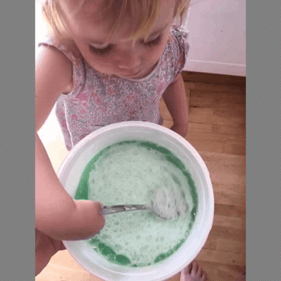 holly-mixing-bubble-juice-e1573952491186