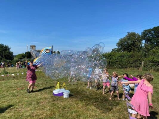 giant bubble giant childrens entertainer kits gloucester