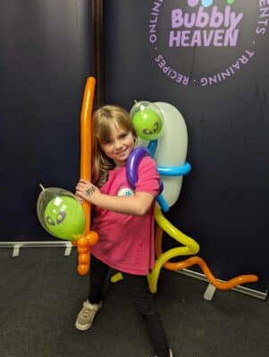 Holly jet pack alien balloon model course