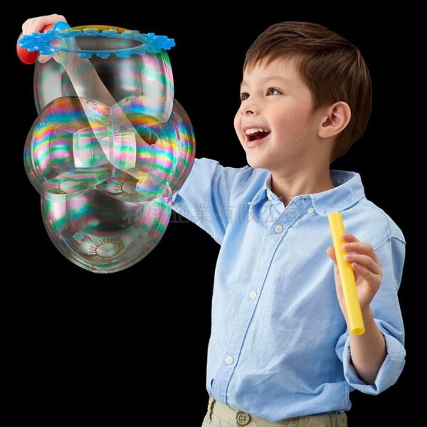 kids learn bubble art