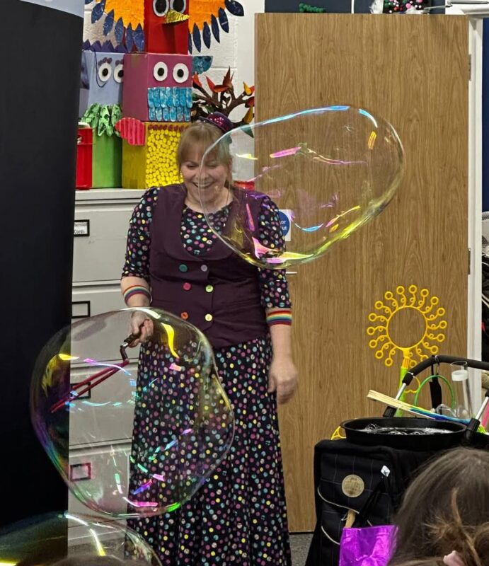 Bubble show for kids parties