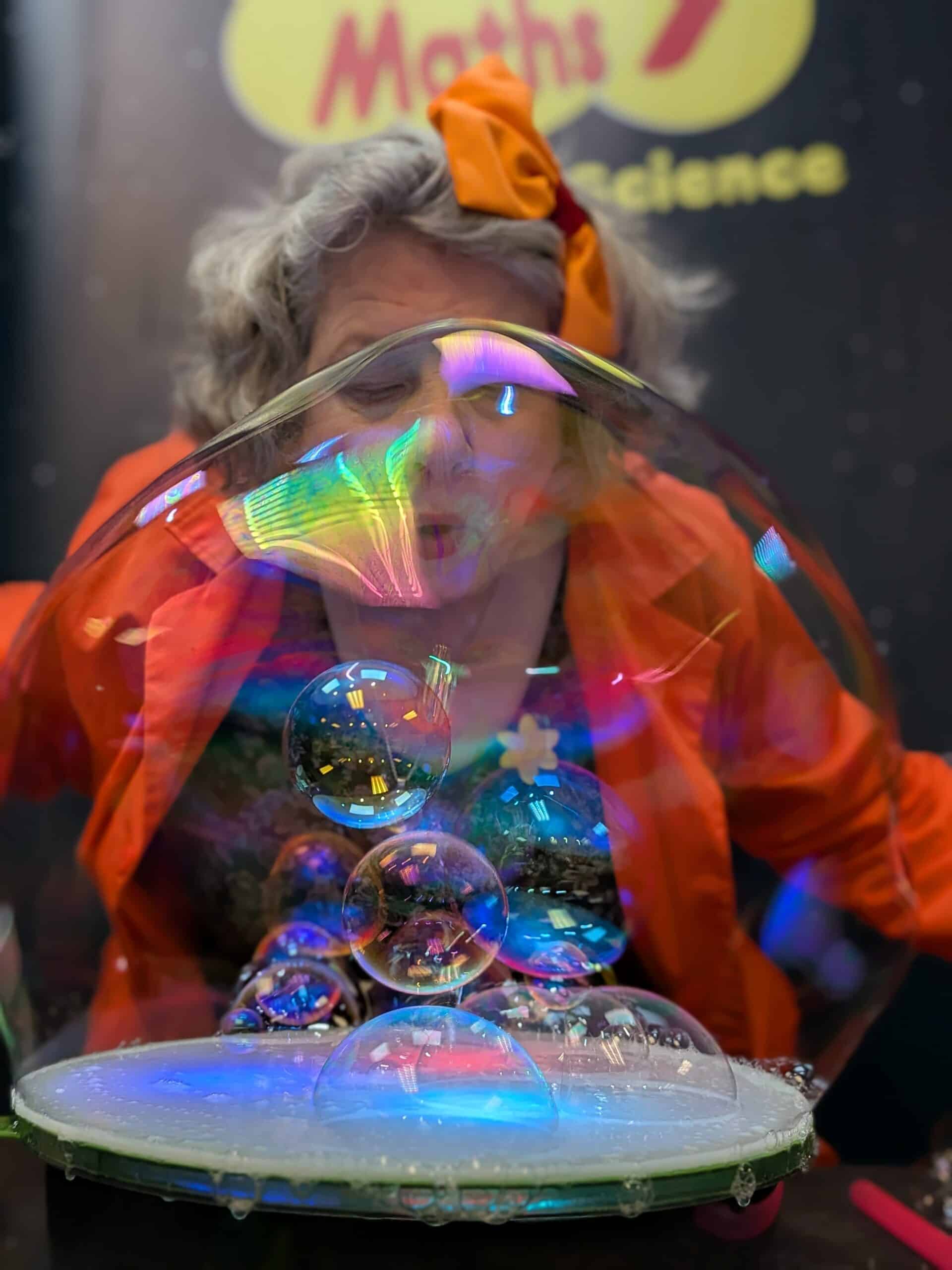 Children's bubble workshop for kids parties, school and events in Gloucestershire.