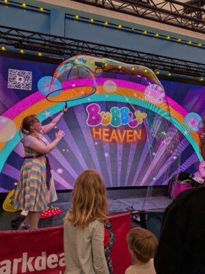 Bubble show live entertainment for kids events