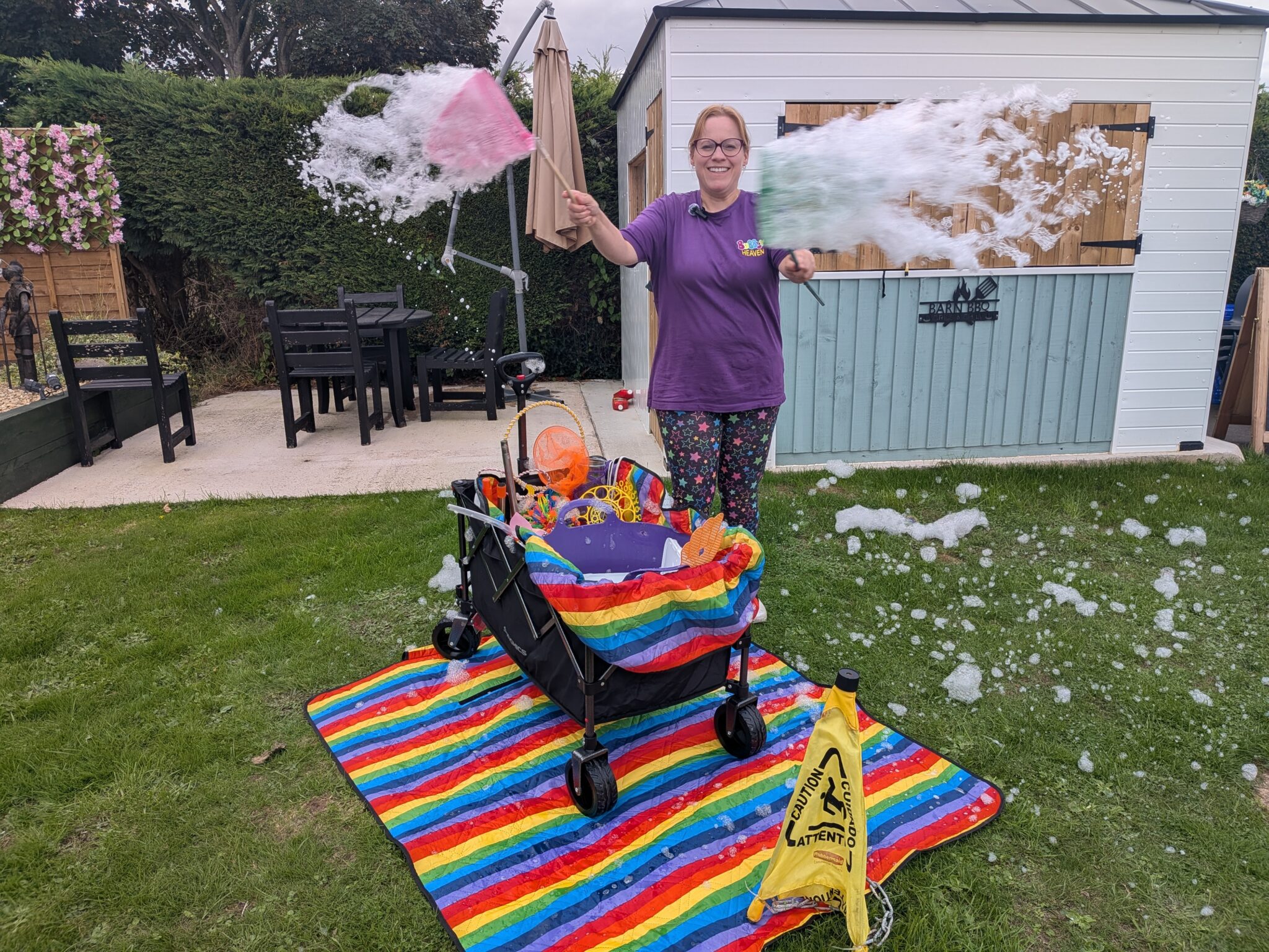 Making bubbles outdoors for kids parties course learn how